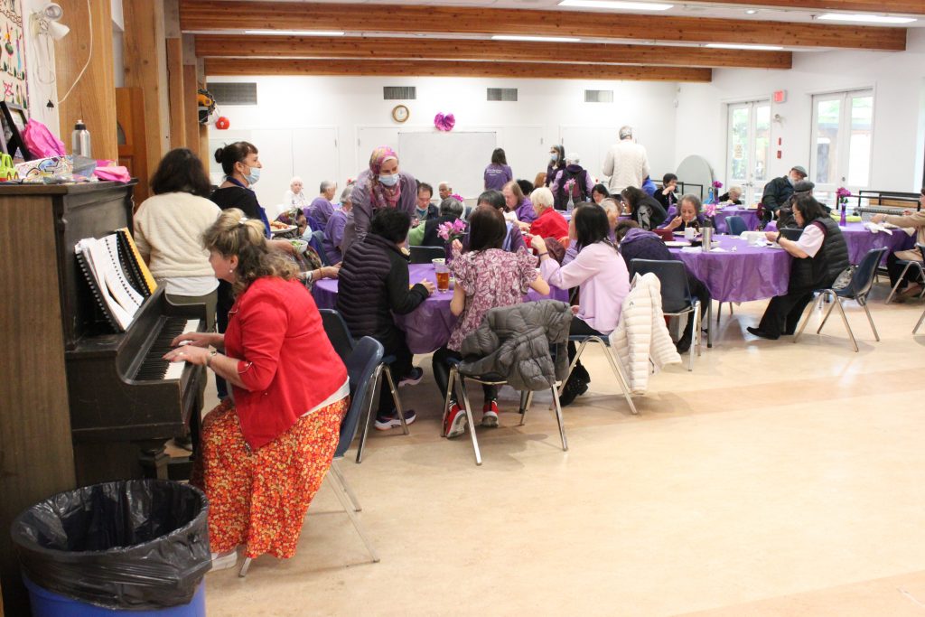 Vancouver Mt Pleasant - World Elder Abuse Awareness Day 2022 (7)