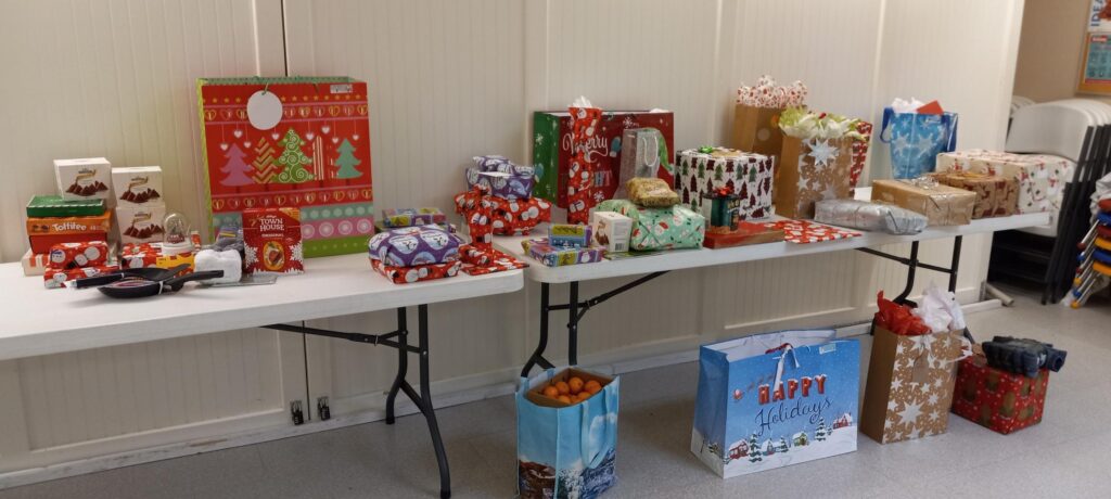 Sea to Sky CRN - Pemberton Seniors Breakfast and Gifts Project 2024 (6)